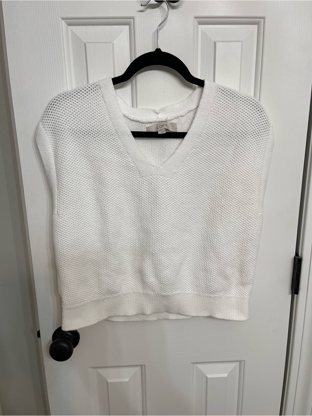 LOFT White V-Neck Knit Sweater Vest